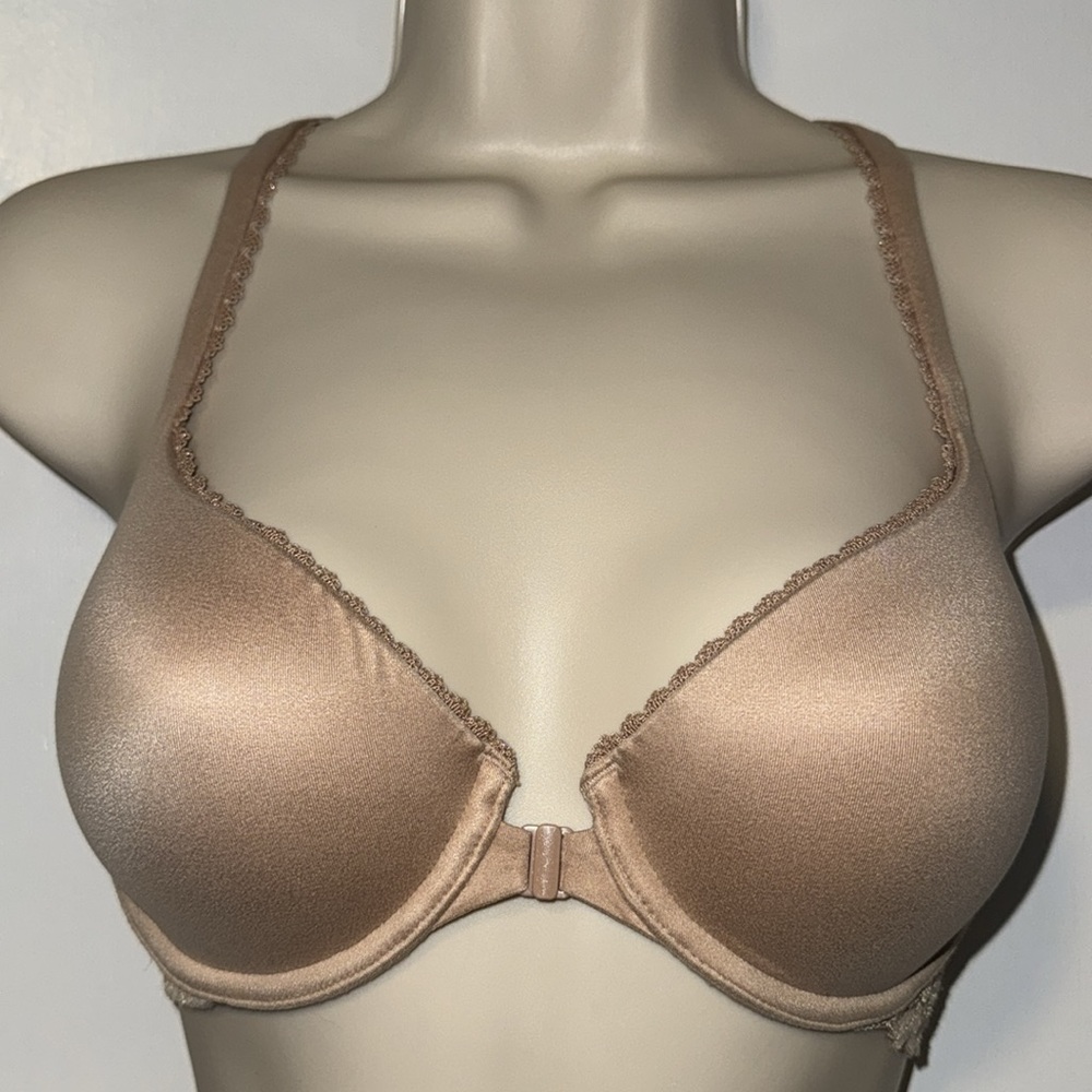 Victoria's Secret Nude/Tan Push-Up Bra